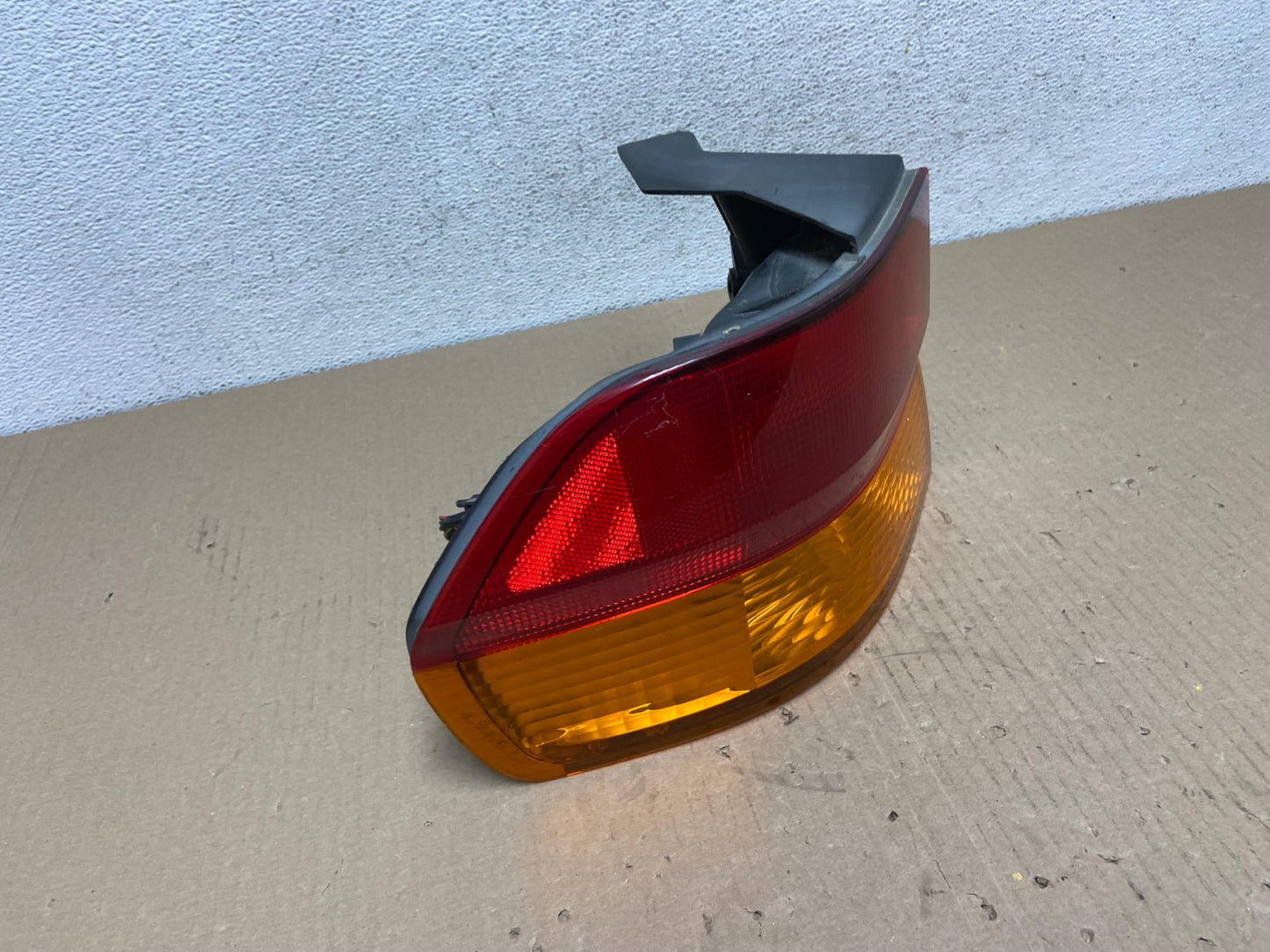 2002 2003 2004 Honda Odyssey Left Driver LH Side Tail Light AE9558 LK2