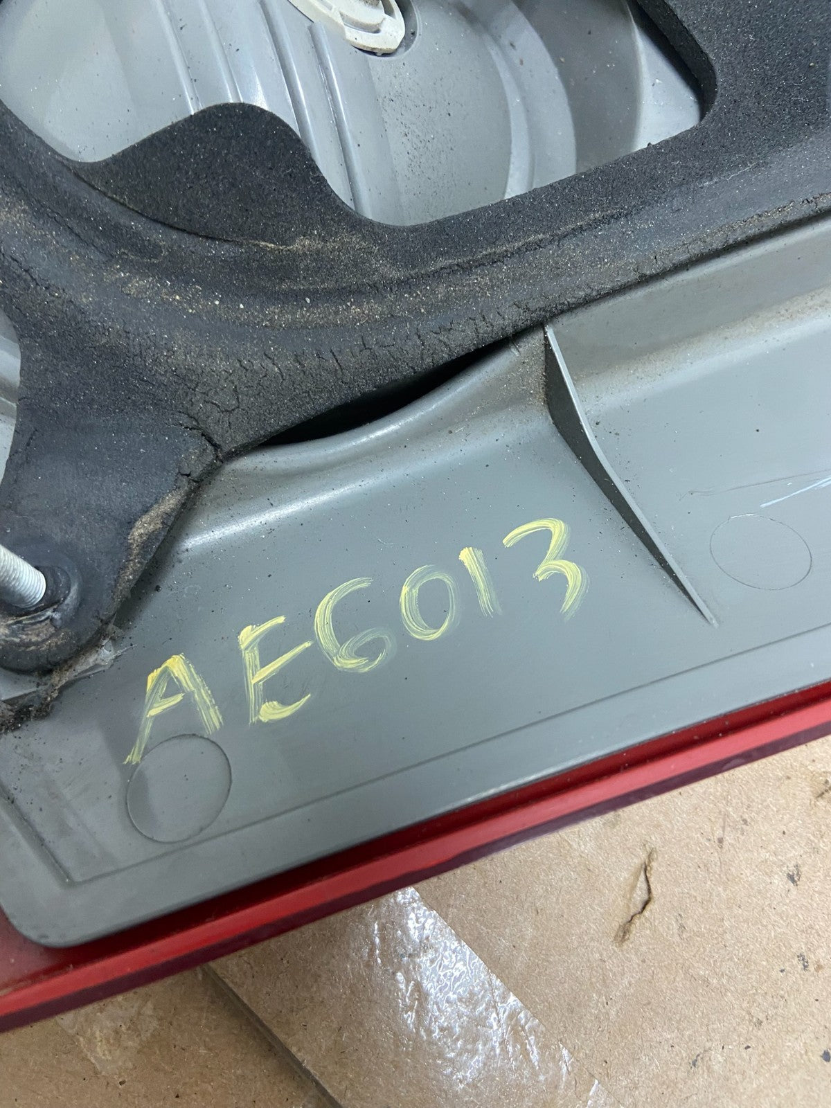 2006 to 2010 Toyota Sienna Right Passenger Rh Inner Tail Light AE6013 DW6
