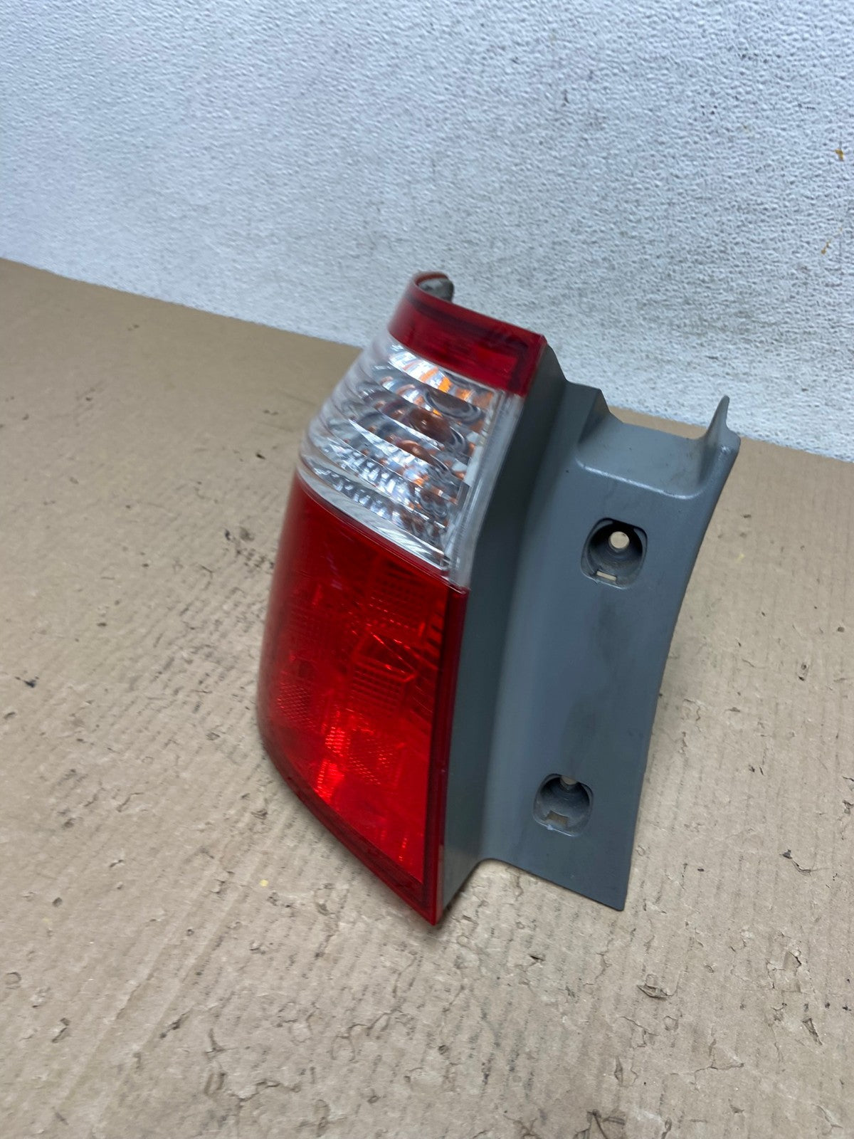 2005 2006 2007 Honda Odyssey Left Driver LH Side Tail Light AE2892 LK1