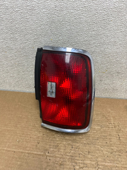 1991 - 1996 Oldsmobile 98 Ninety Eight Right Passenger RH Tail Light Z2915 DG0