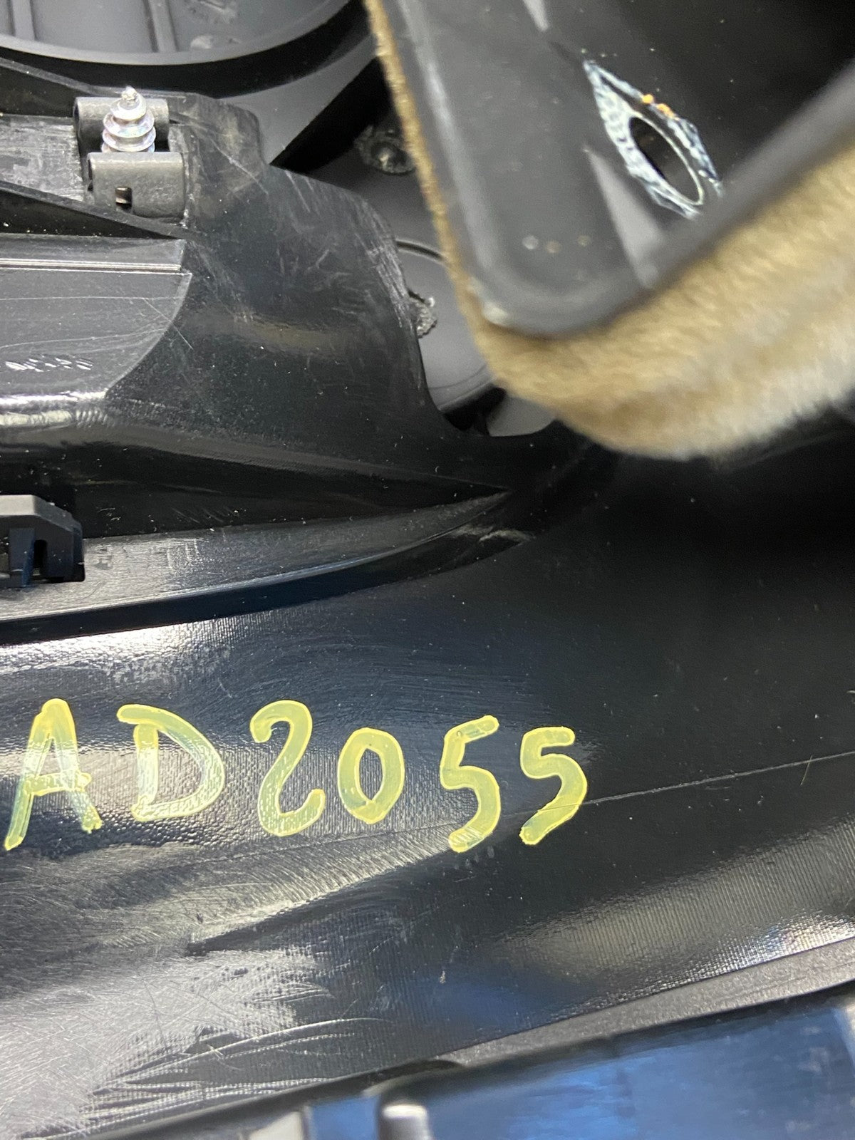 2010 2011 2012 Mazda CX-7 Center Dash Radio Bezel Trim AD2055 DG6