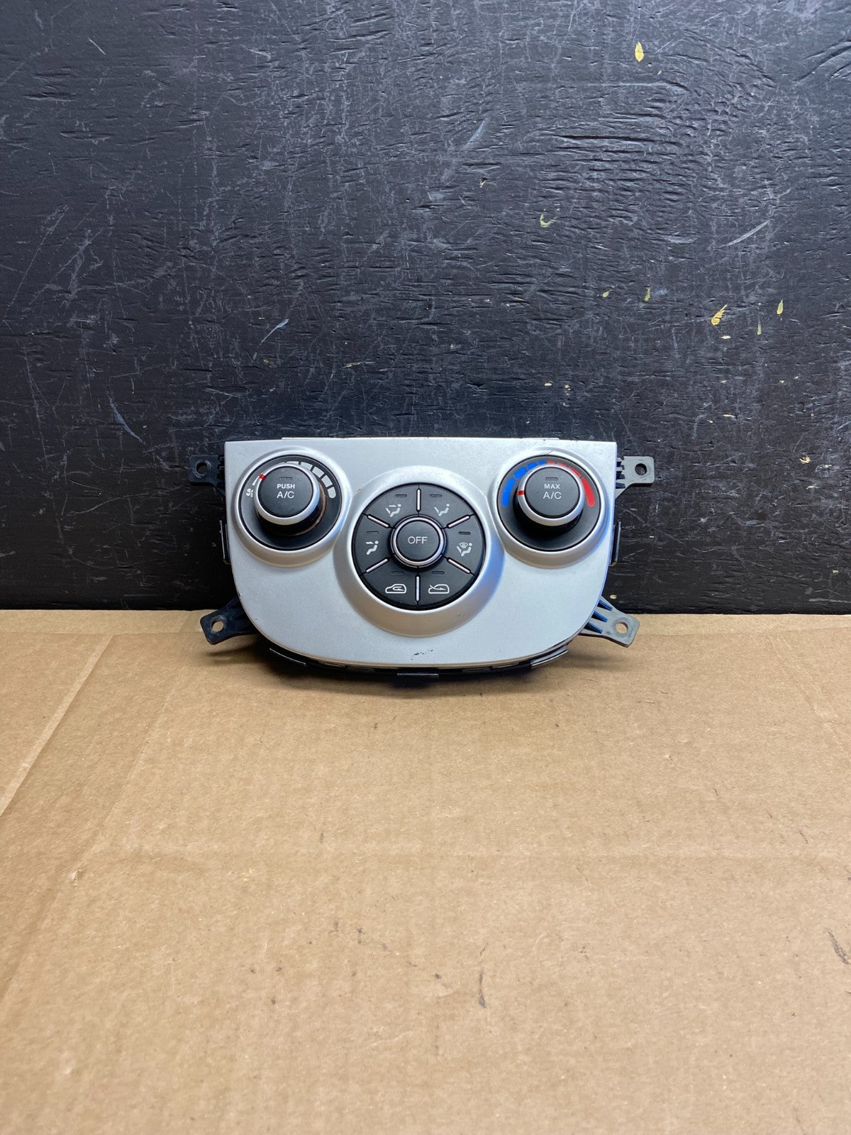 2010 2011 2012 Hyundai Santa Fe Automatic Climate AC Heater Control OE AD2074 DG0