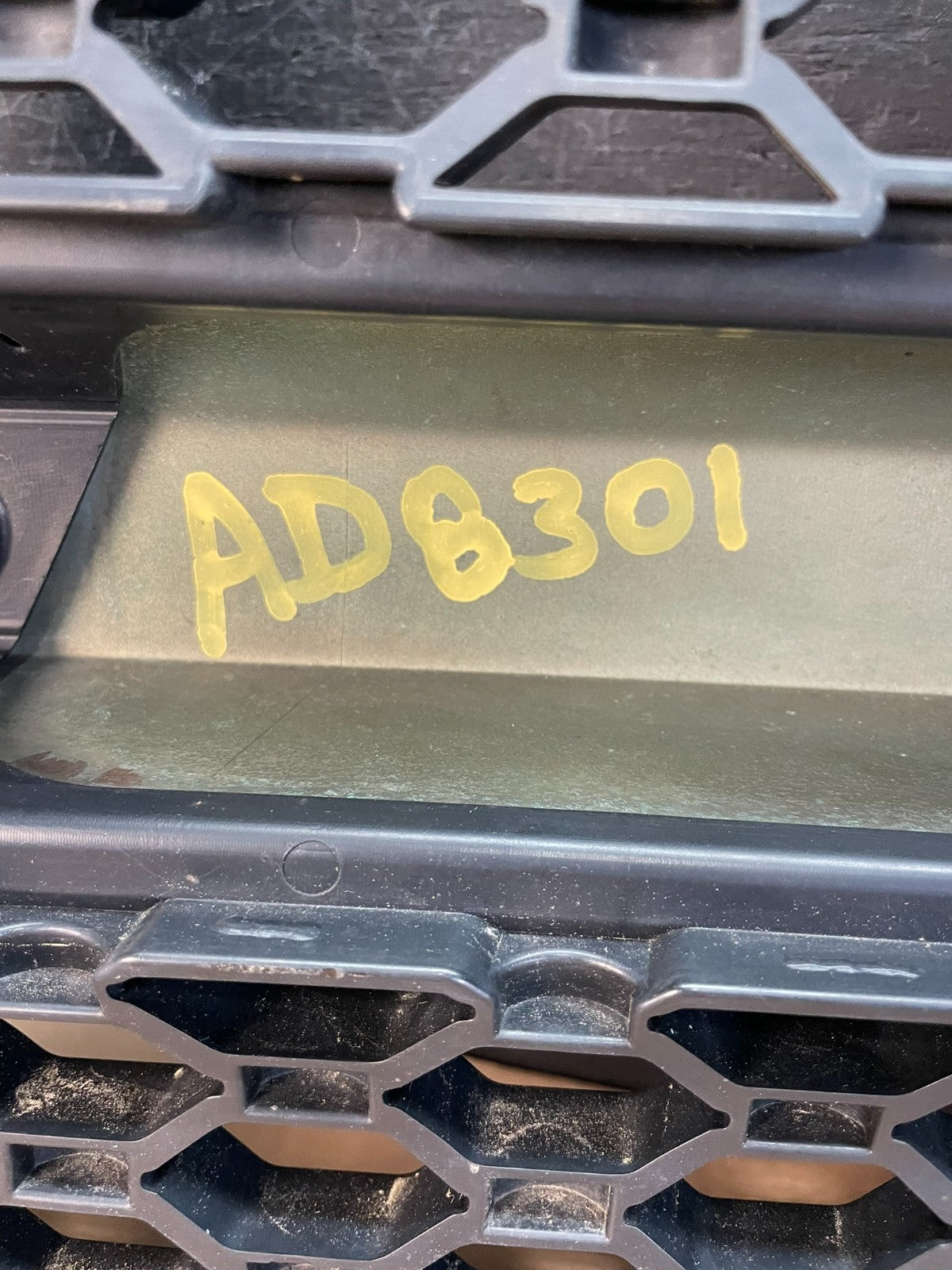 2009 to 2012 Dodge Ram 1500 Front Upper Grille Grill AD8301 DG5