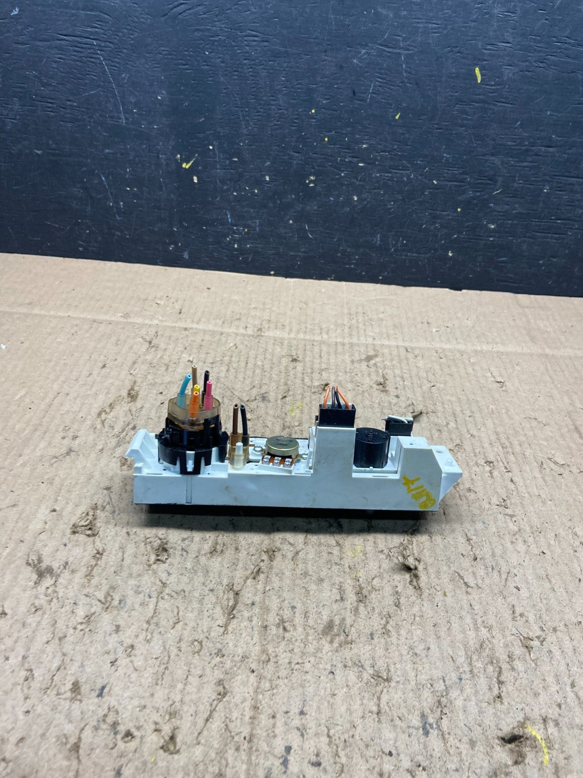 2001 - 2007 GMC Chevrolet Express 1500 Climate Control A/C Q1117 DG5