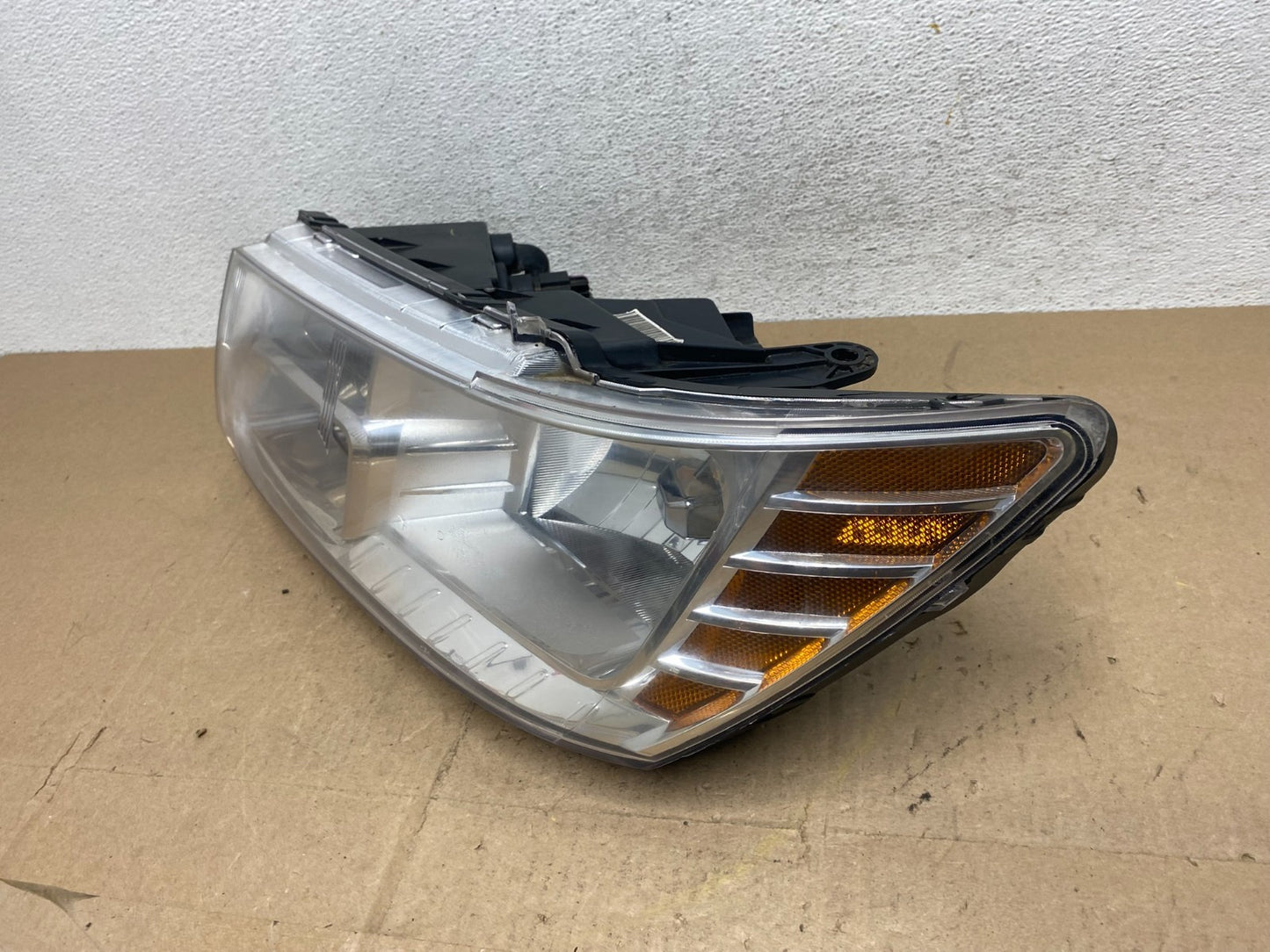 2009 to 2017 Dodge Journey Headlight Left Driver Lh Side Halogen AE6872 DW1