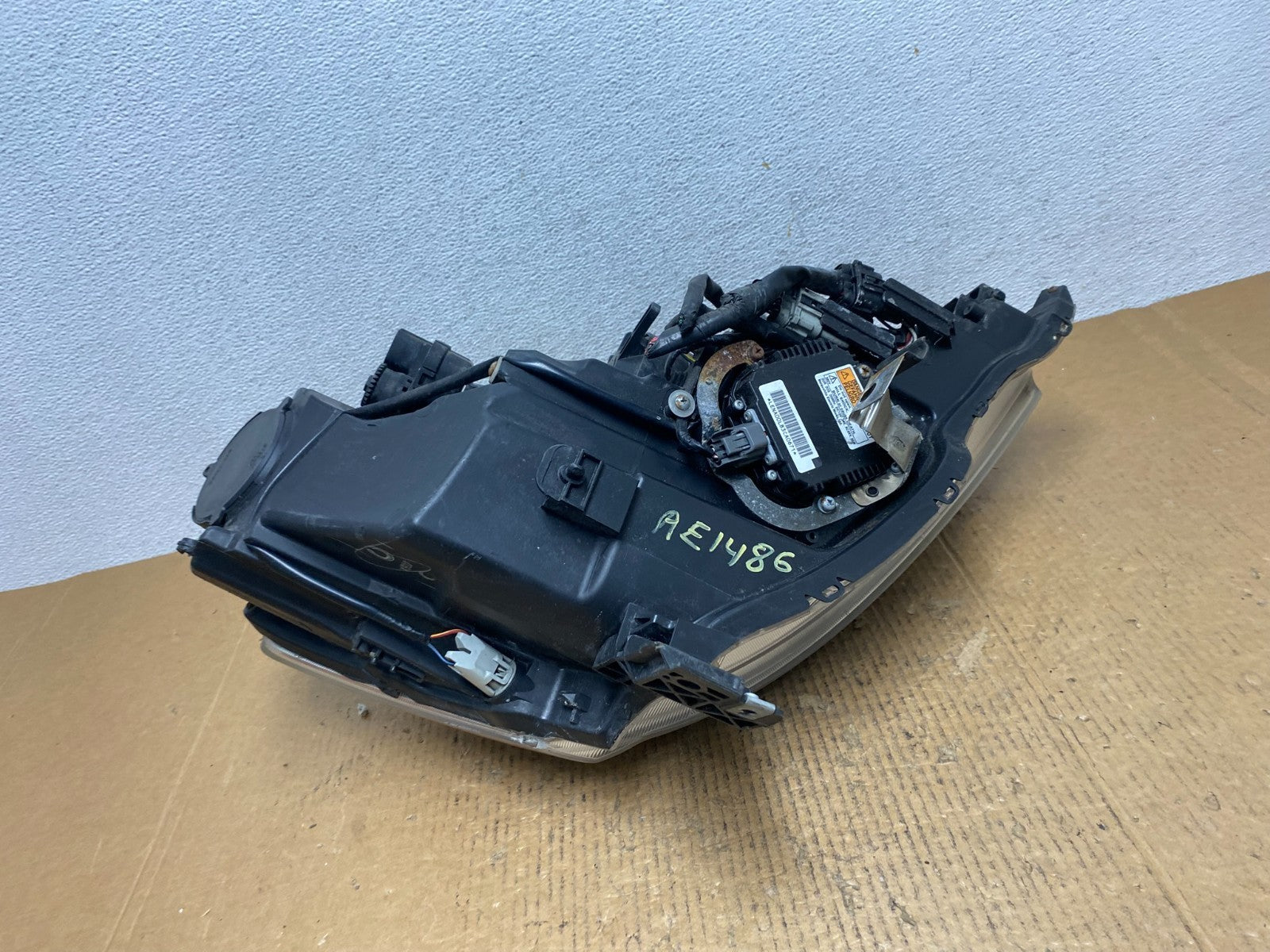 2006 to 2010 Infiniti M35 Left Driver Side Hid Xenon Headlight AE1486 DW6