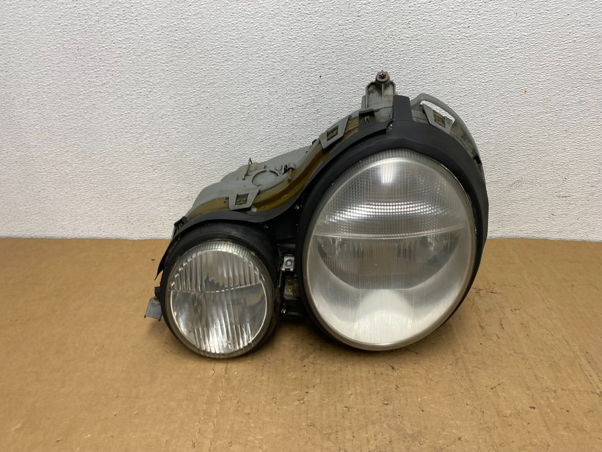 1996-1999 Mercedes E E320 E430 Left Driver LH Xenon Headlight AD1321 DW0