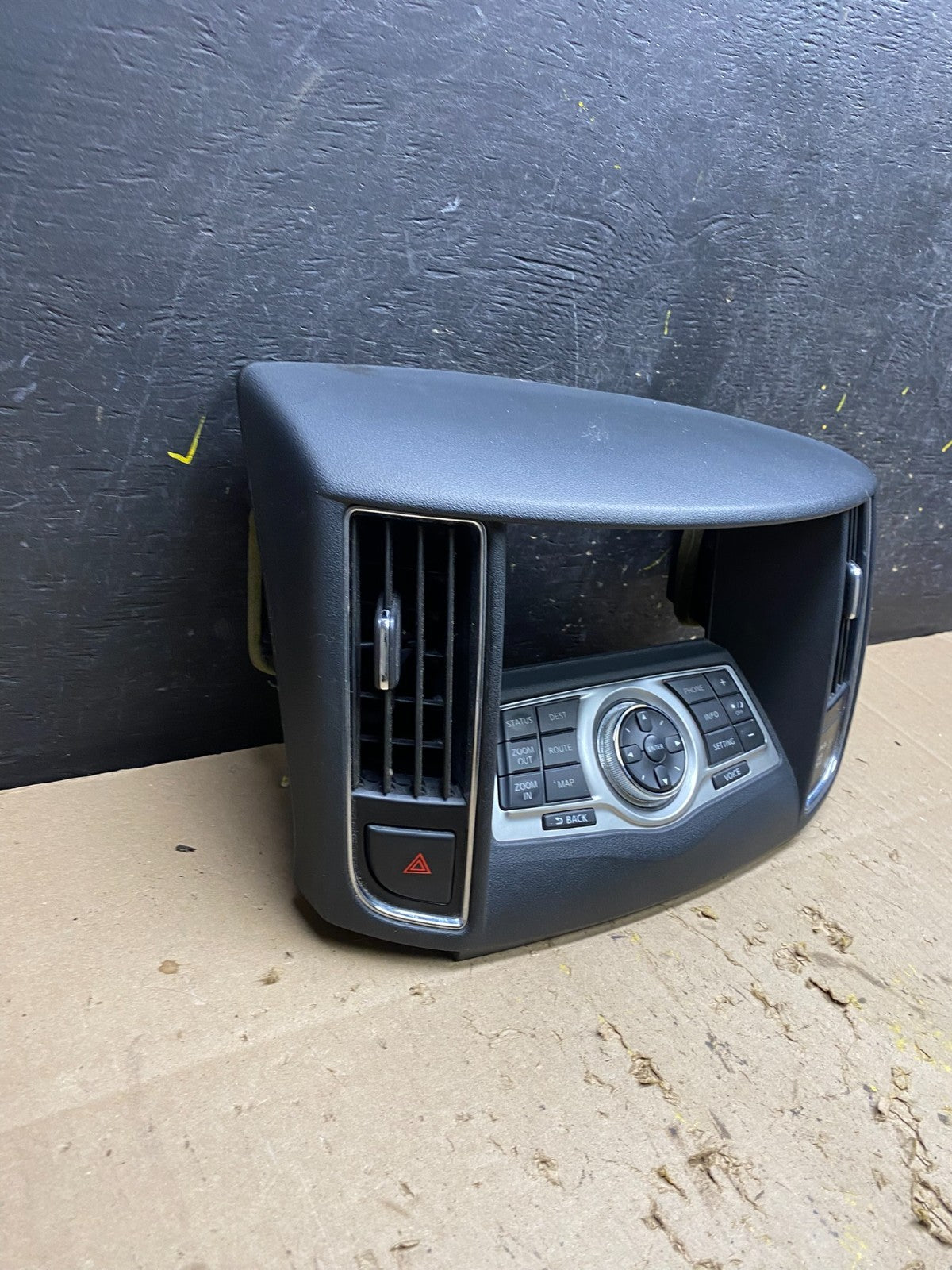 2011 2012 2013 Nissan Maxima Radio Audio Panel Control Bezel Trim  U5615 DG1