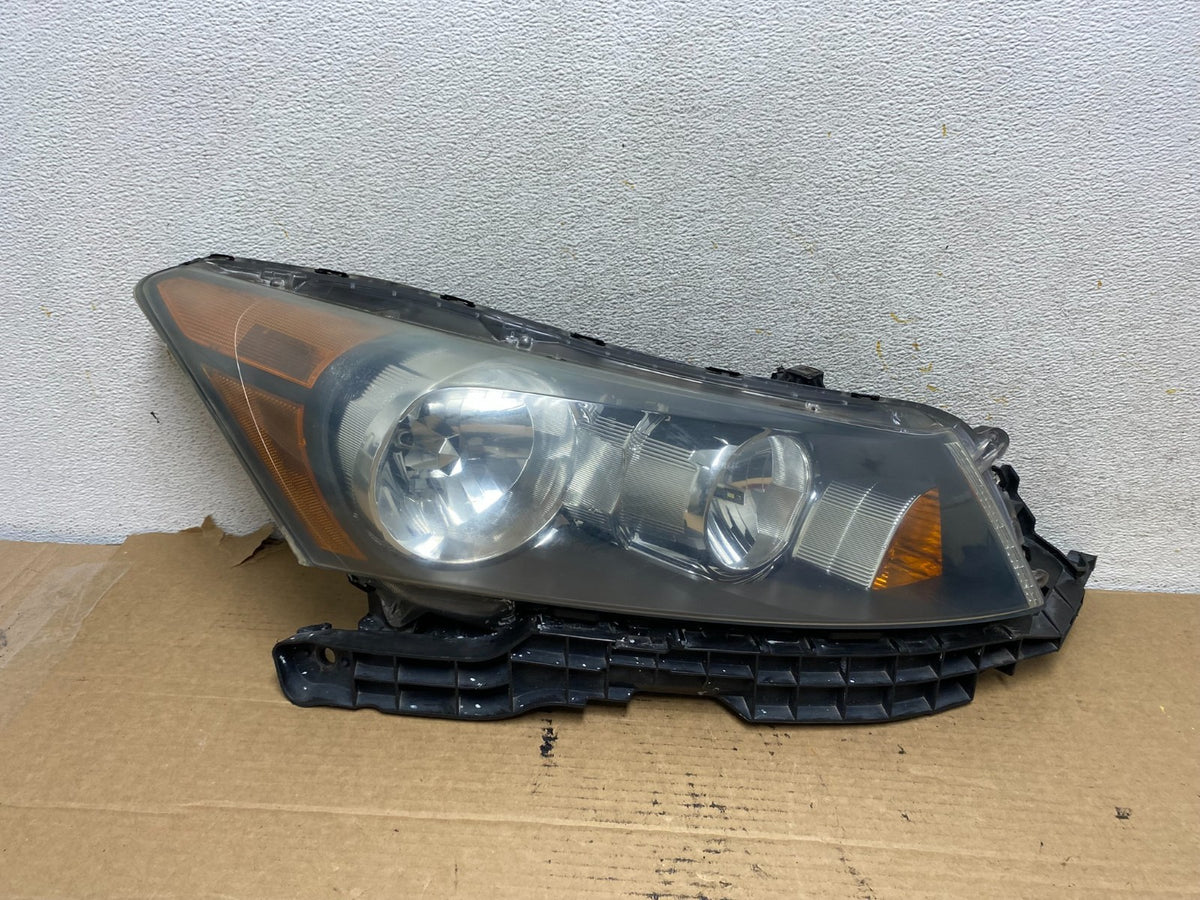 2008 to 2012 Honda Accord Sedan Right Passenger RH Headlight AH4048 DW0