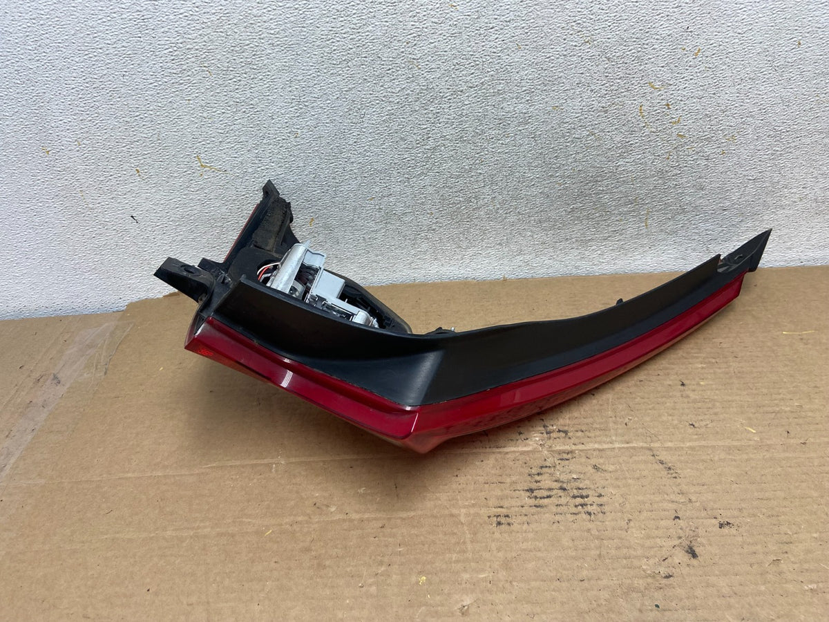 2015 to 2018 Volvo V60 Right Passenger RH Tail Light AH4154 DG4