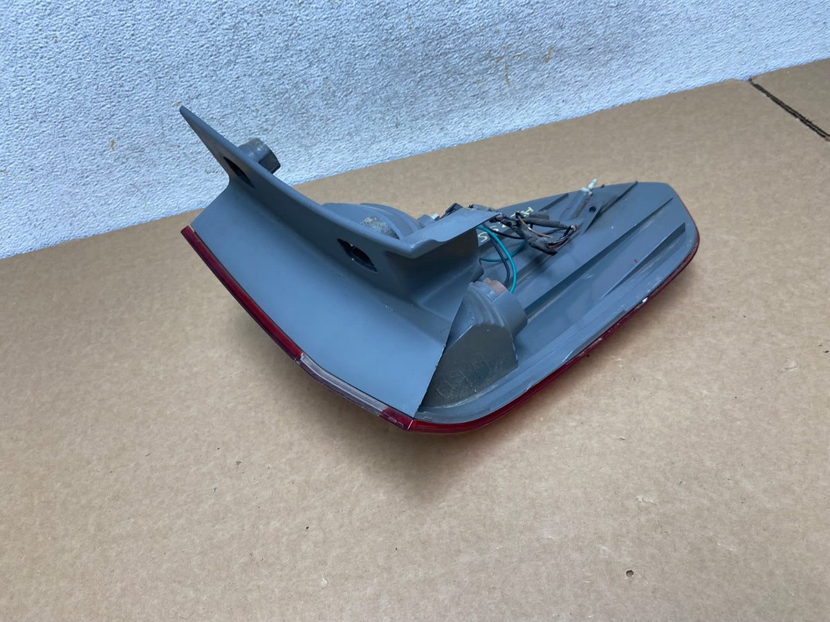 2005 2006 2007 Honda Odyssey Right Passenger RH Side Tail Light AI2553 LK6