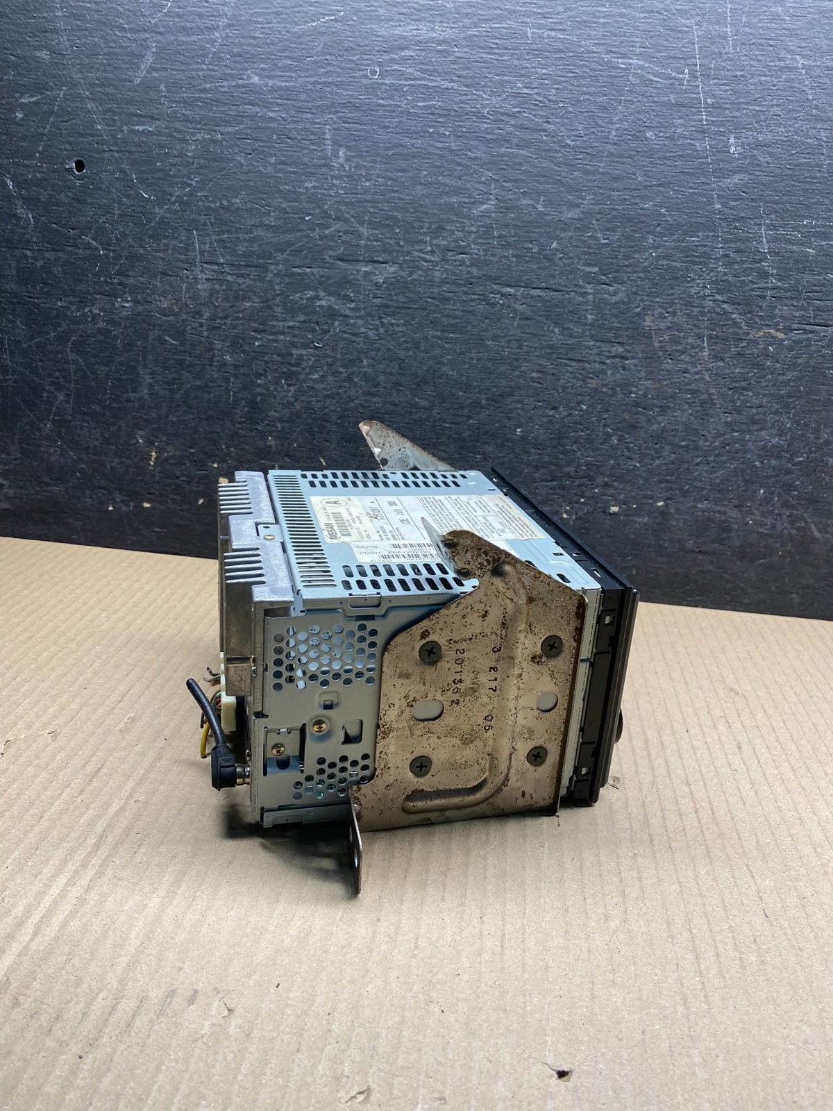 2005 to 2007 Nissan Xterra AM FM CD Player Radio Receiver AJ0167 DG2