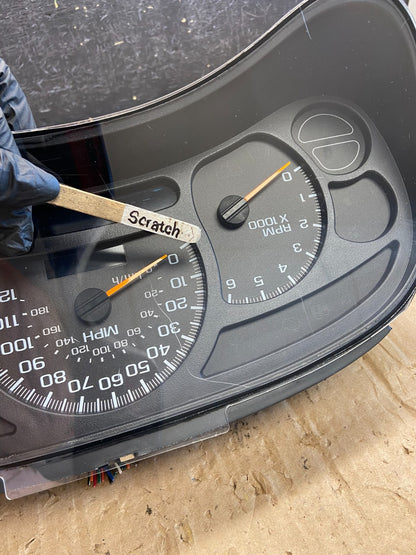 2003 to 2006 Chevrolet Silverado Yukon Cluster Gauge Speedometer AE1888 DG4