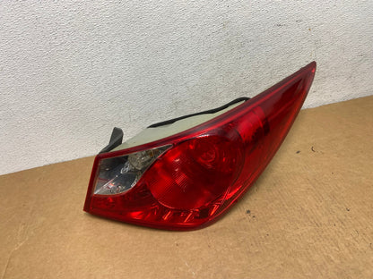 2011 2012 2013 Hyundai Sonata Right Passenger RH Tail Light AD4499 LK0