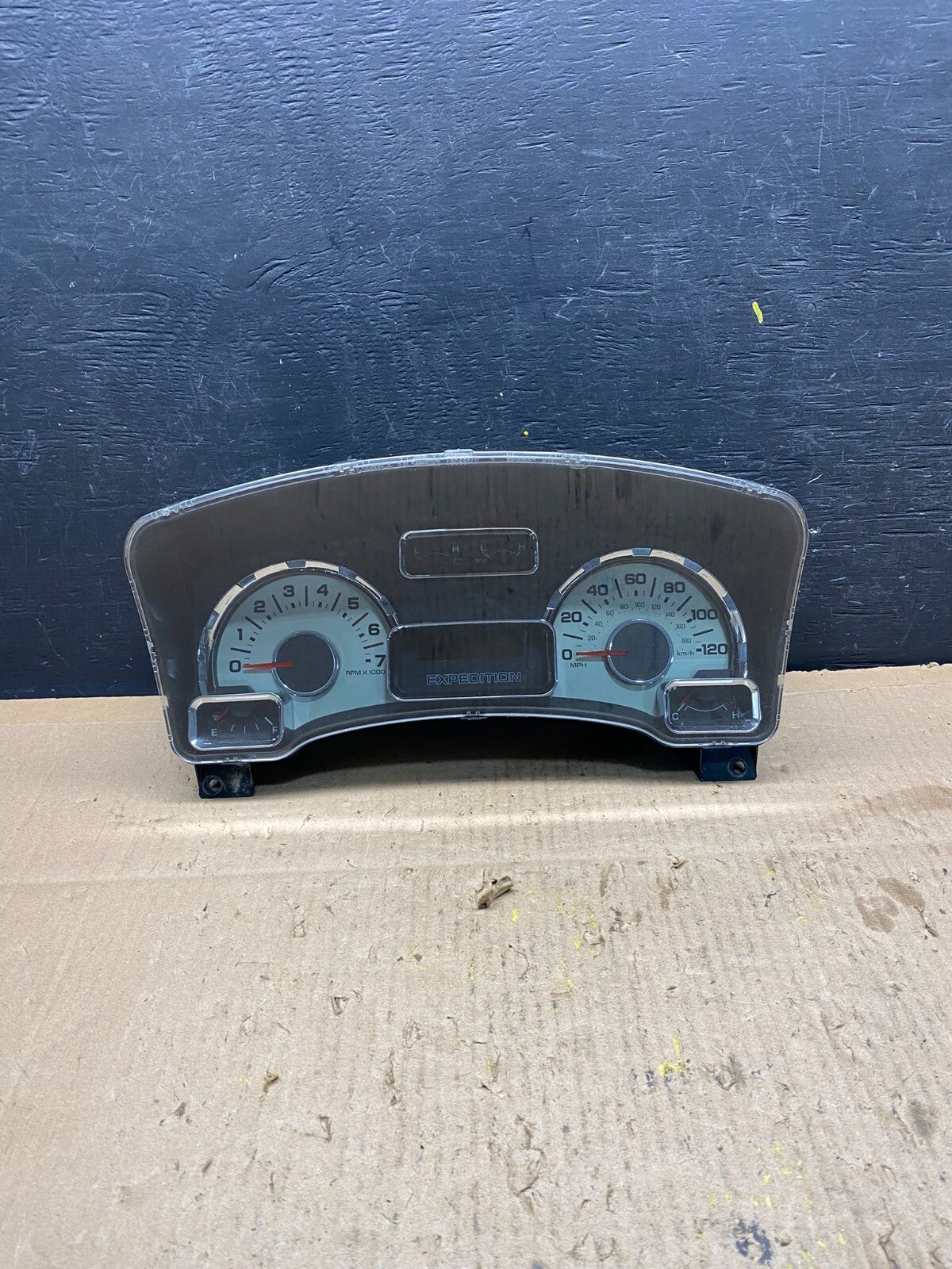 2007 to 2014 Expedition Speedometer Cluster Gauge M8250 PS0