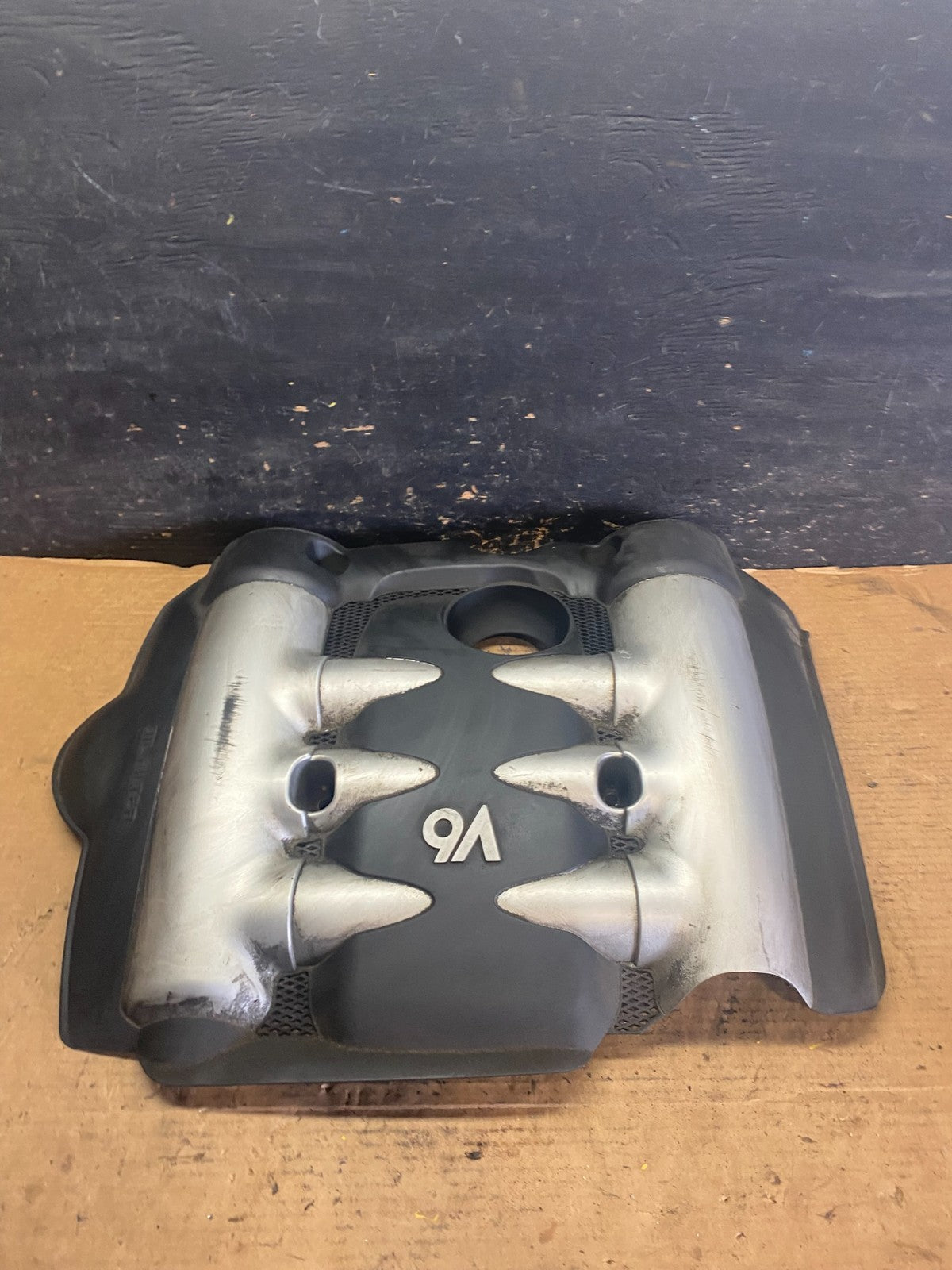 2006 to 2008 Kia Sedona V6 3.8L Engine Motor Cover  Oem S1176 DG1