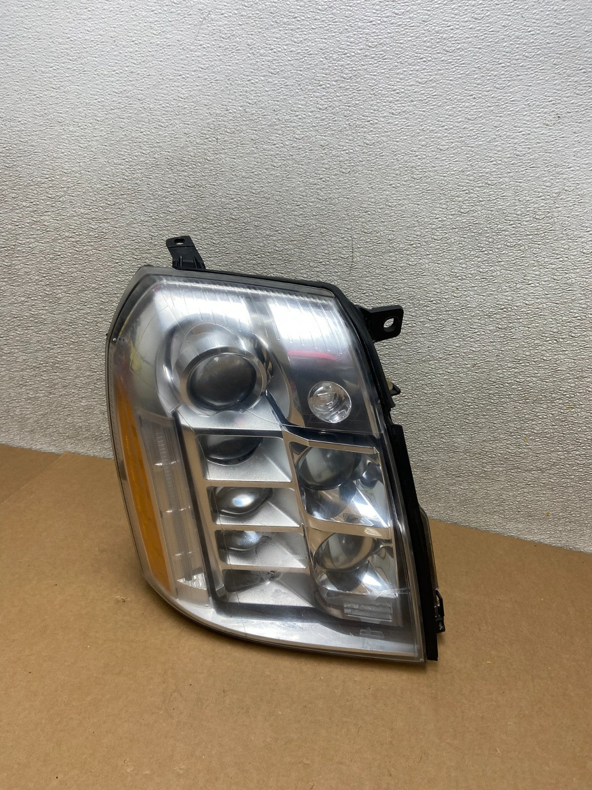 2008 to 2014 Cadillac Escalade Platinum Right RH Side LED Headlight Z6552 PS0