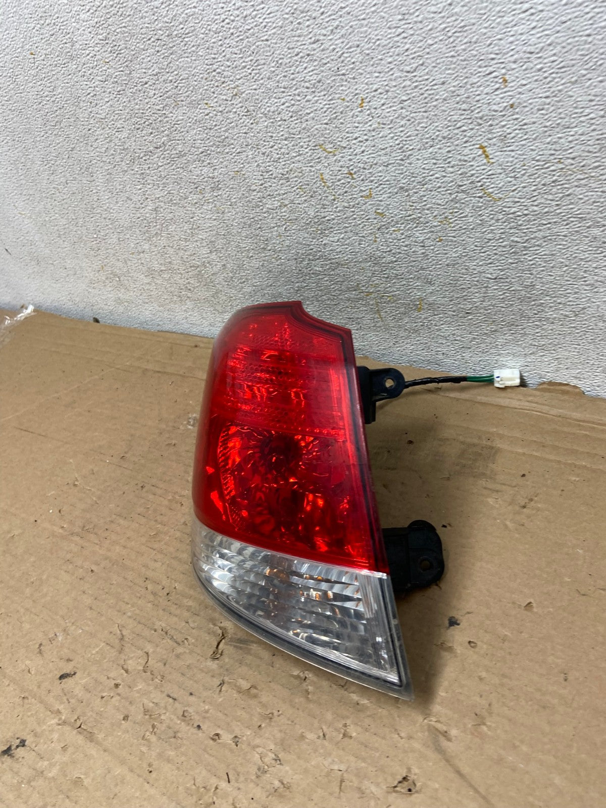 2010-2014 Subaru Outback Wagon Left Driver Lh Side Tail Light AH8406 LK1