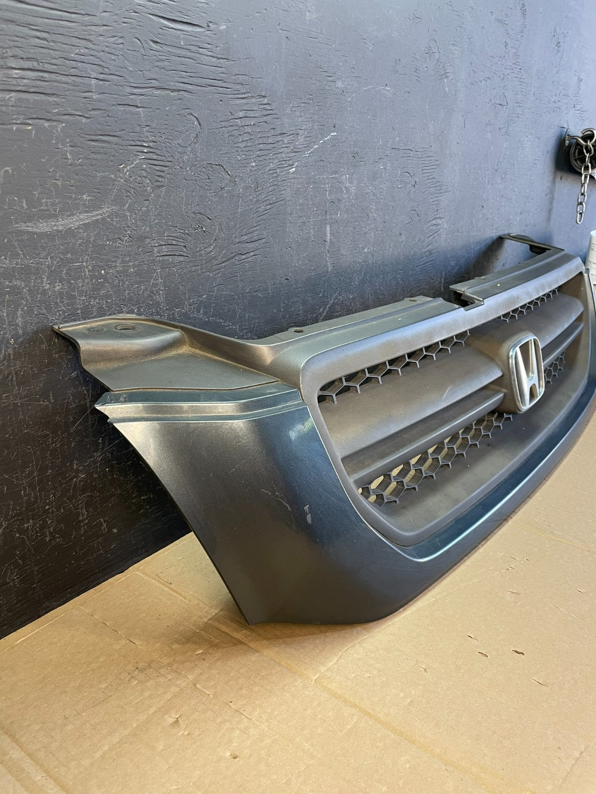 2003 2004 2005 Honda Pilot Front Upper Grill Grille AC9734 DG2