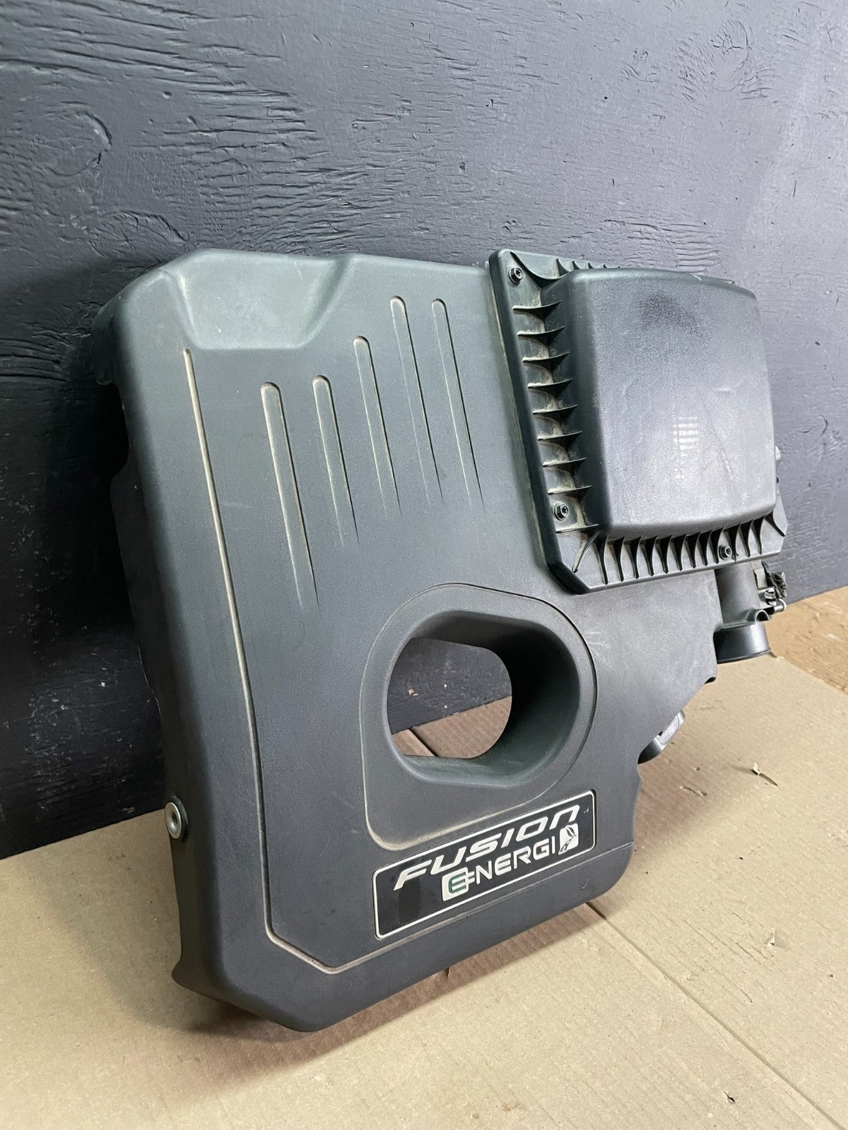2013 to 2020 Ford Fusion Engine Motor Cover Shield  Black ab7831 DG1