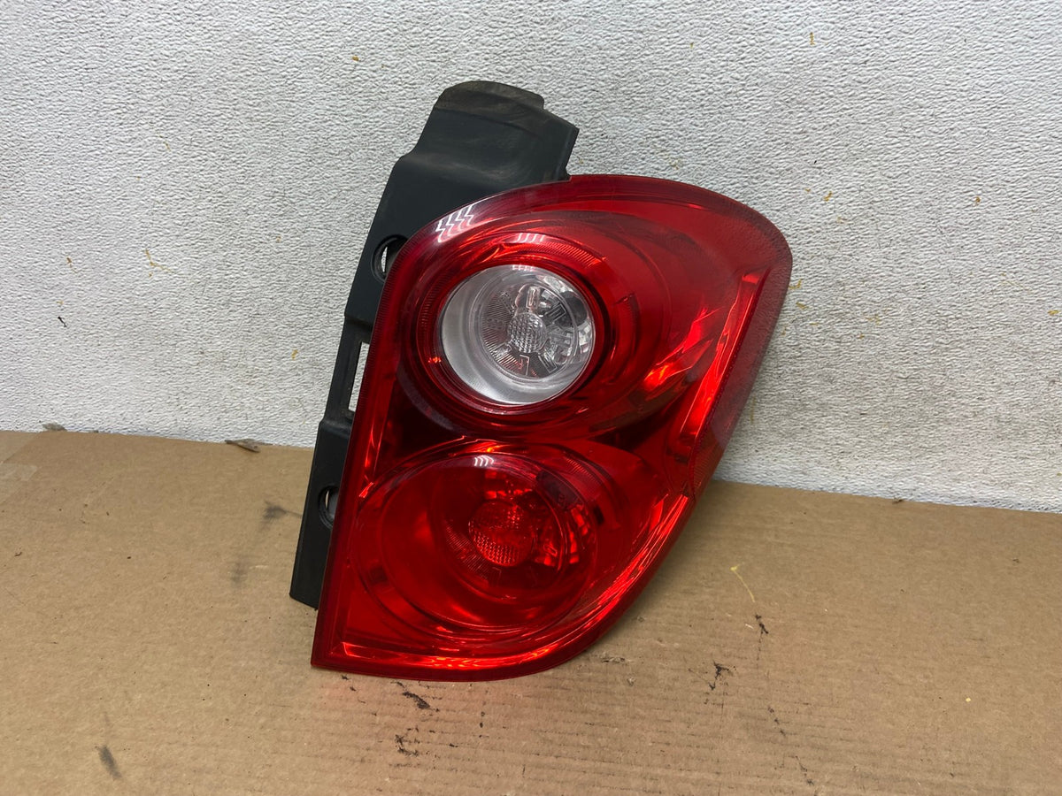 2010 to 2015 Chevrolet Equinox Right Passenger Rh Side Tail Light AH4214 LK0