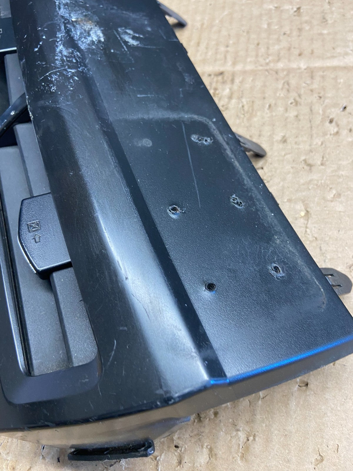 2012 to 2017 Toyota Prius V Center Dash A/C Air Vents With Trim AD2005 DG4