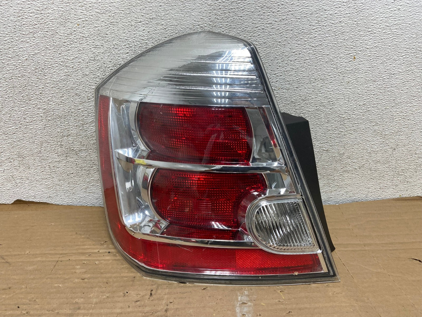 2007 to 2012 Nissan Sentra Left Driver LH Side Tail Light AG9075 LK0