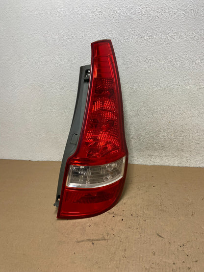 2009-2012 Hyundai Elantra Touring Wagon Right Passenger Tail Light AG4181 DG0