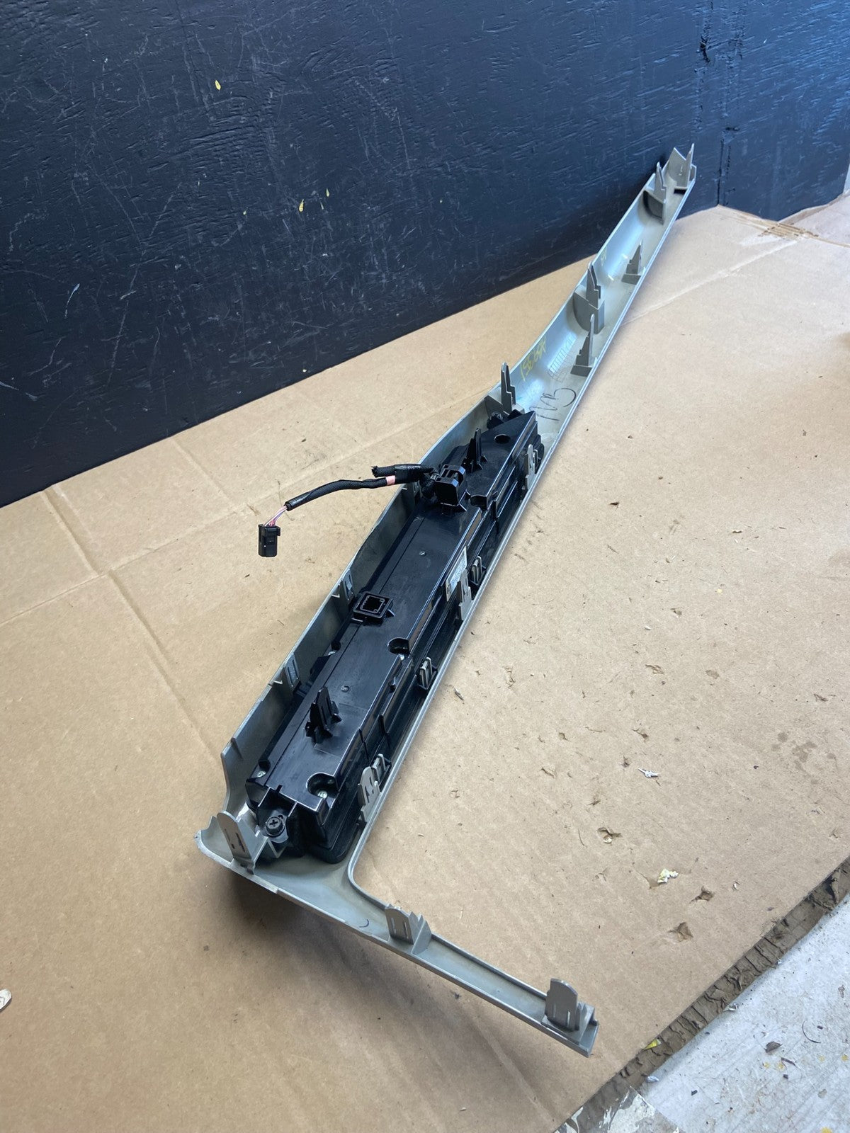 2014 to 2019 Toyota Highlander AC Heat Temp Climate Control Bezel Trim AB9351 DG6