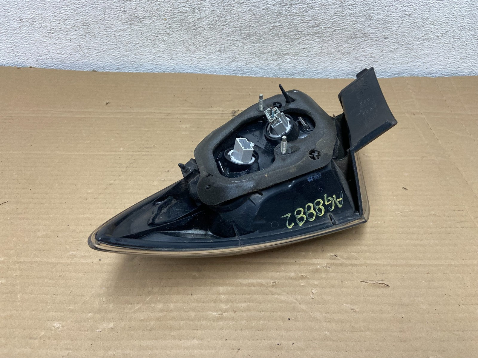 2004 2005 2006 Mazda 3 Hatchback Left Driver LH Side Tail Light AG8882 DW4