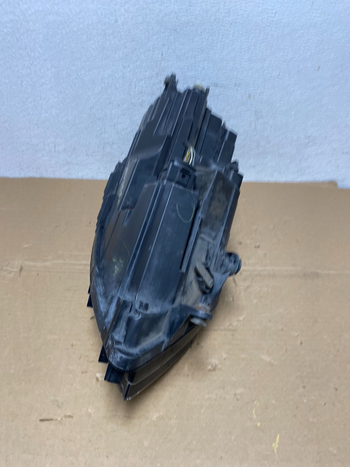 2011 to 2014 Volkswagen Jetta Left Driver LH Headlight Halogen AD3850 DW6