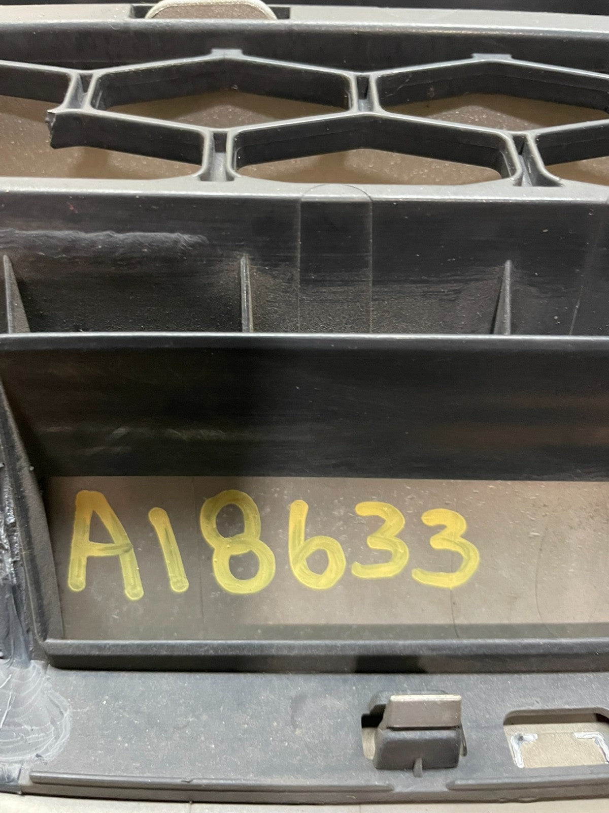 2009 to 2011 Honda Pilot Front Upper Grill Grille AI8633 DG6