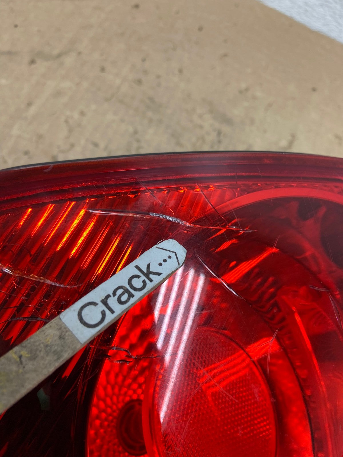 2004 2005 2006 Hyundai Elantra Sedan Left Driver LH Tail Light AG1381 LK5
