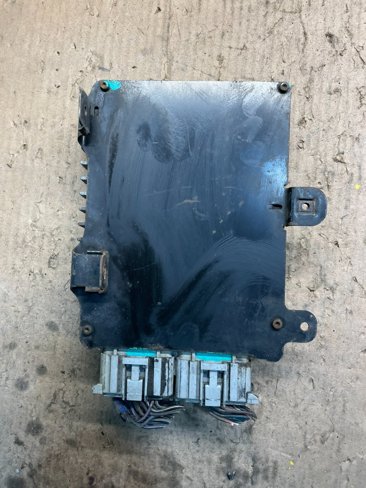 2001 Dodge Caravan Engine Computer Control ECM ECU p04727040aa T7057 DG2