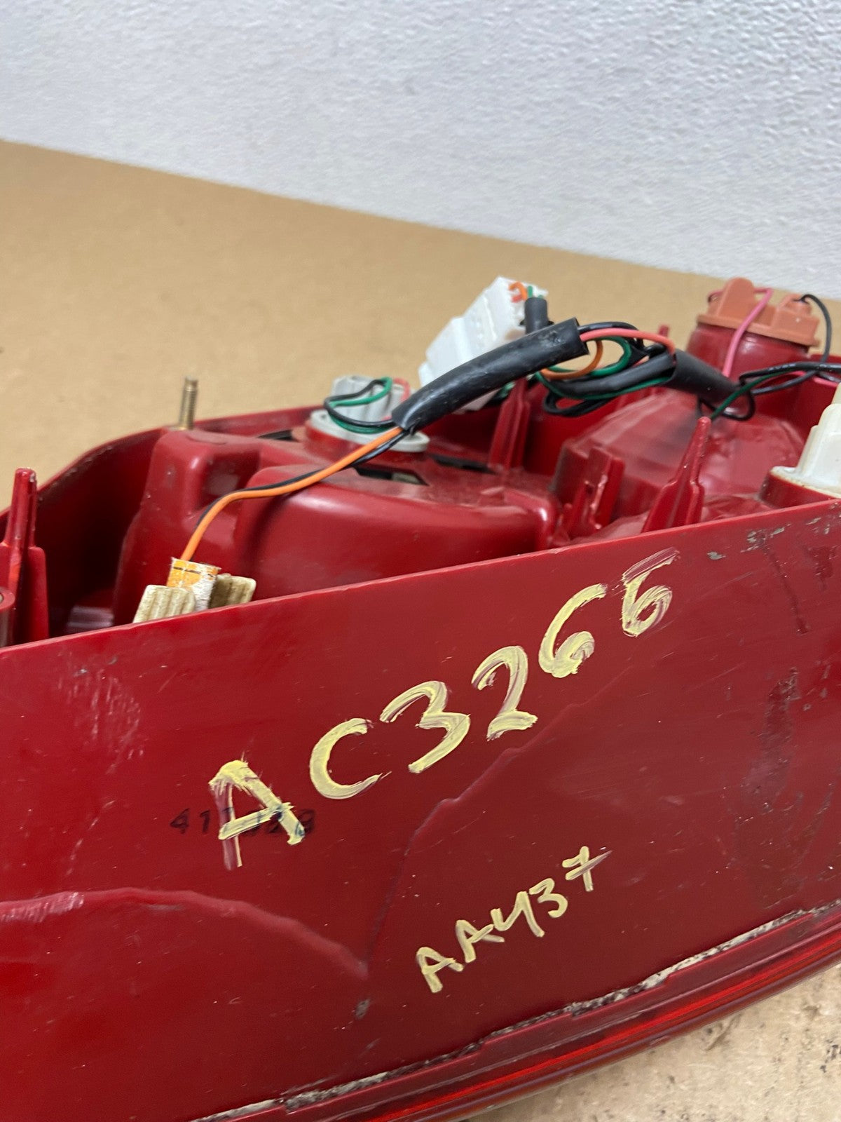 2002 to 2005 Hyundai Sonata Left Driver Lh Side Tail Light Oem AC3266 LK5