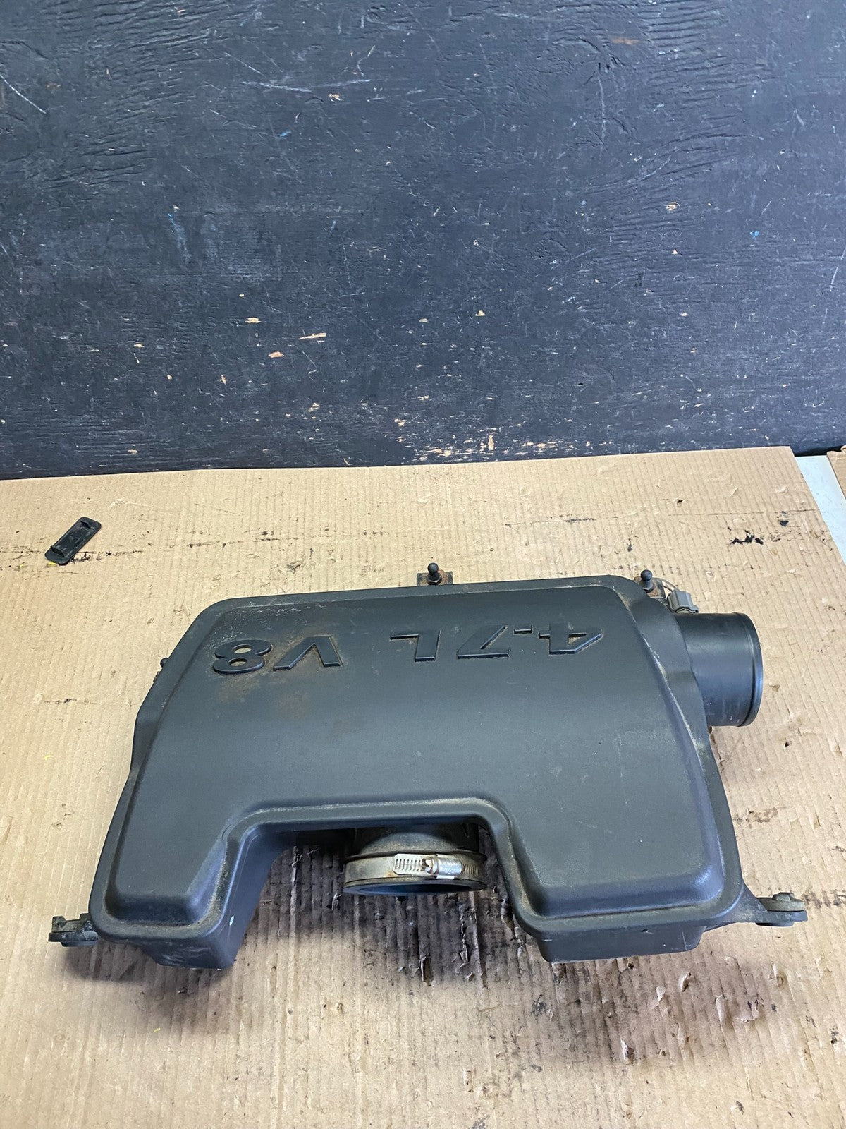 2008 2009 Jeep Commander 4.7L V8 Air Cleaner Filter Box Q3247 DG1