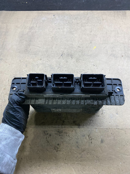 2013 Ford E350 E450 6.8L Van Engine Computer Module dc2a-12a650-abf N6869 DG1