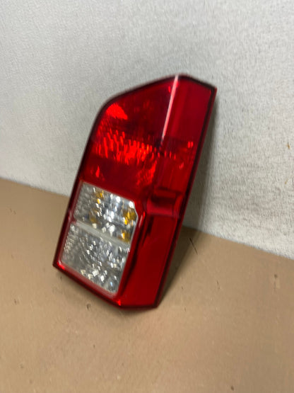 2005 to 2012 Nissan Pathfinder Right Passenger RH Side Tail Light AF3028 LK1