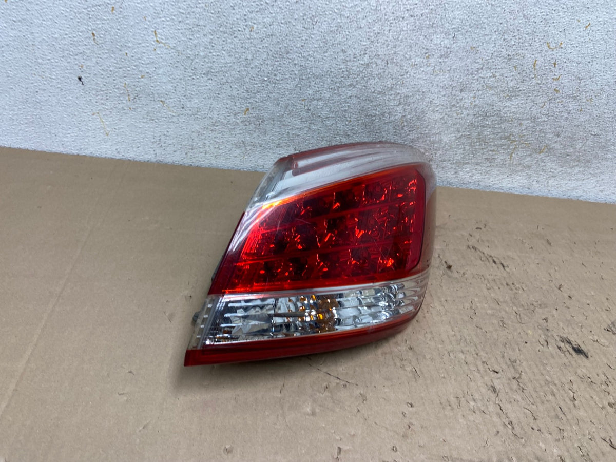 2011 - 2014 Nissan Murano Right Passenger Side RH Tail Light AI2463 LK2