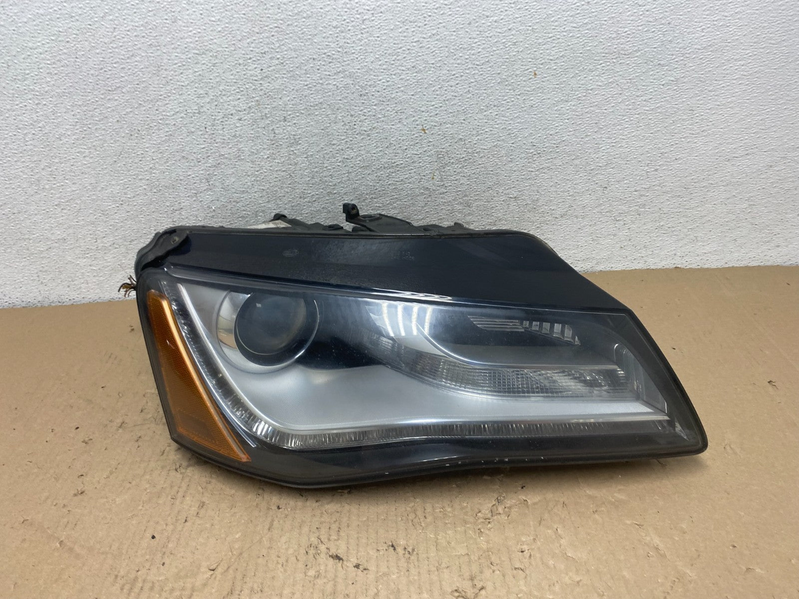 2011 to 2014 Audi A8 S8 RH Passenger Side Xenon Adaptive AFS Headlight Af42350