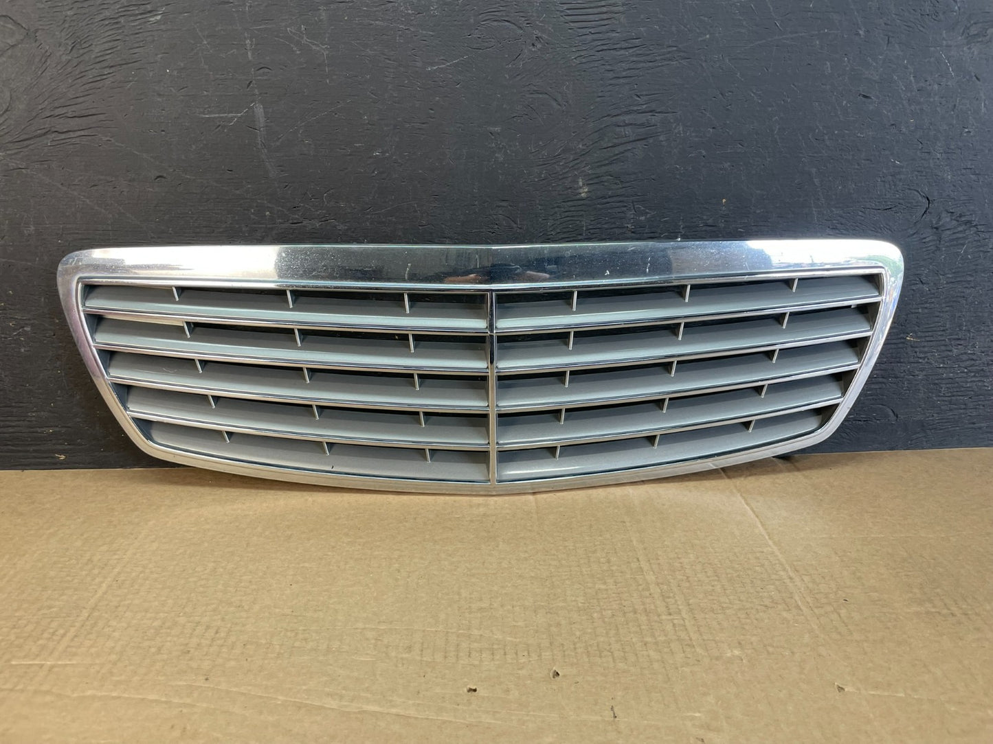 2003 to 2006 Mercedes Benz E-Class Front Upper Grill Grille AF5227 DG0
