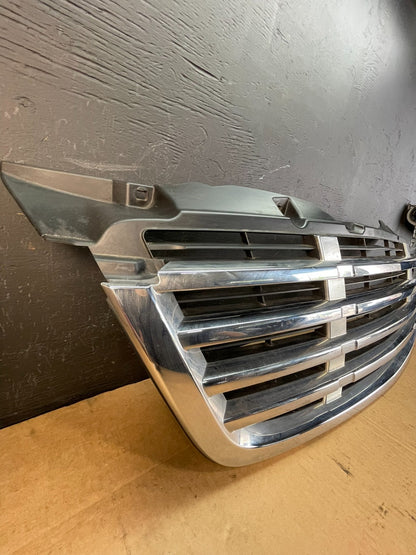 2009 to 2011 Freightliner Sprinter Front Upper Chrome Grill Grille ac5131 DG1