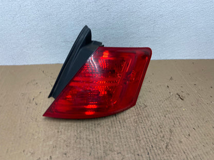 2014 to 2018 Ford Taurus Interceptor Right Passenger RH Tail Light OEM AC4178 LK0