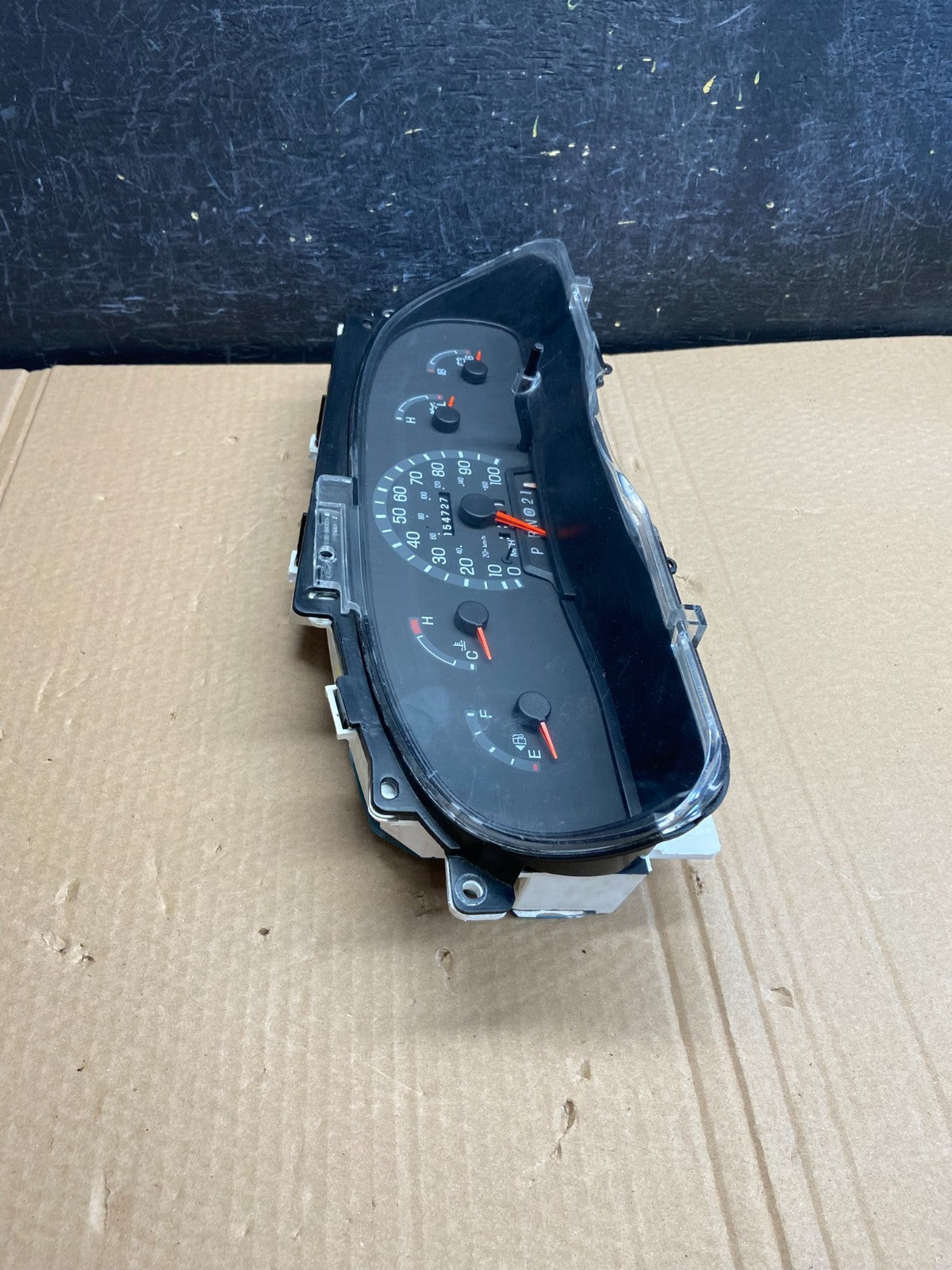 2001-2002 Ford Econoline E250 E350 Van Speedometer Instrument Cluster AF6135 DG1