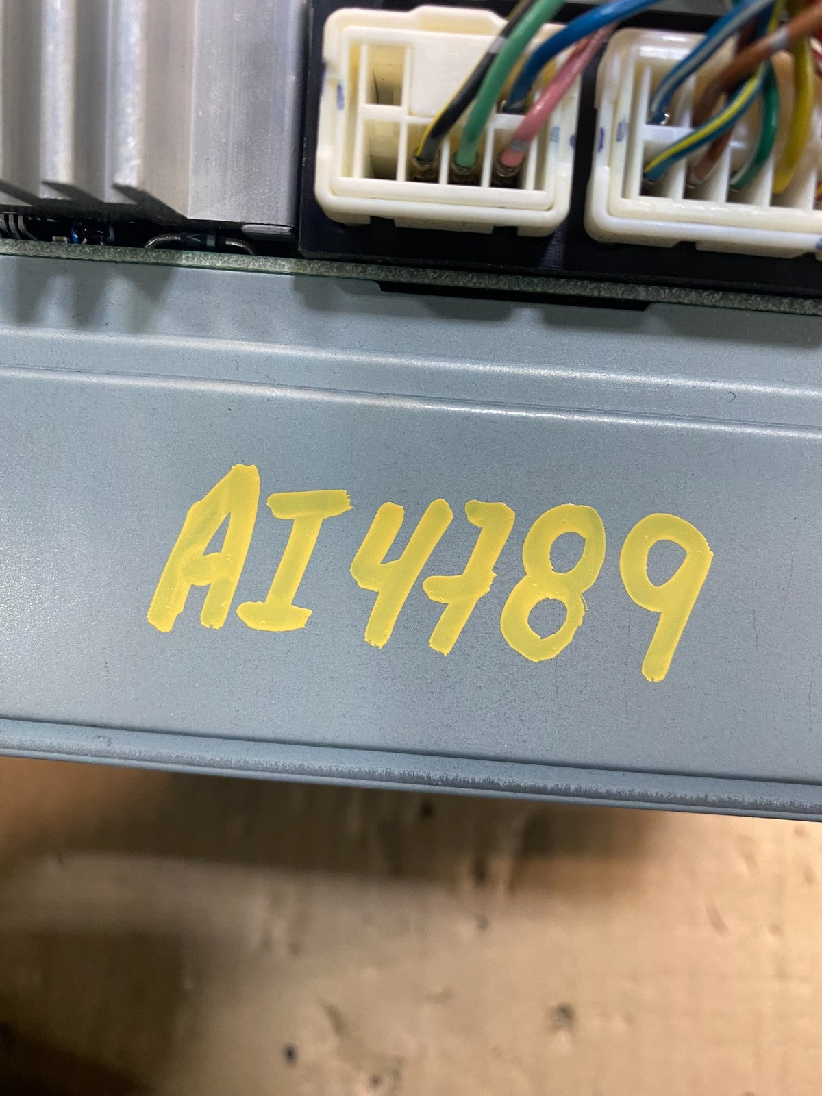 2000 to 2003 Nissan Maxima Radio Stereo AMFM CD Player AI4789 DG6