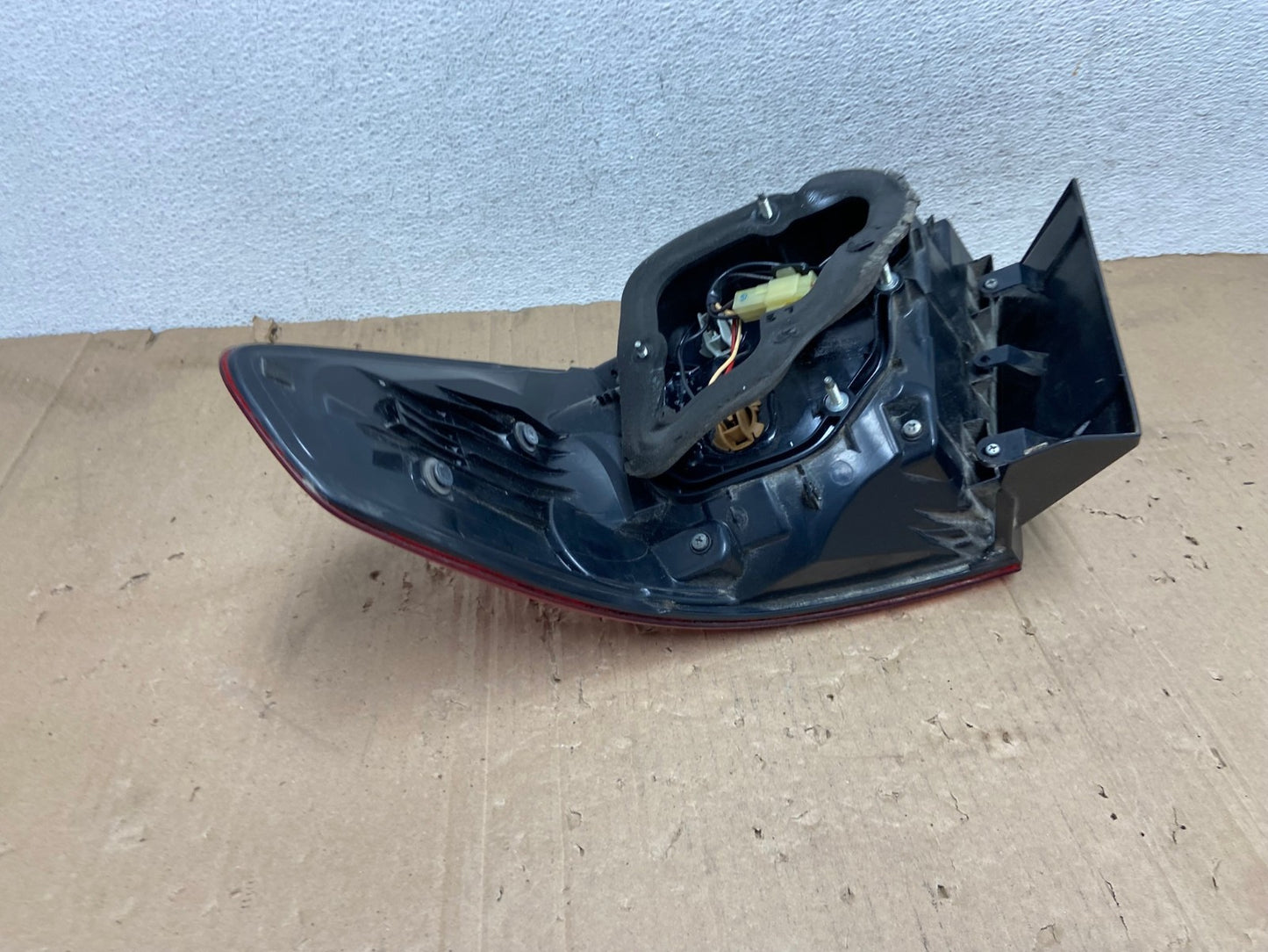 2010 to 2014 Subaru Legacy Left Driver LH Side Tail Light AE9239 LK4