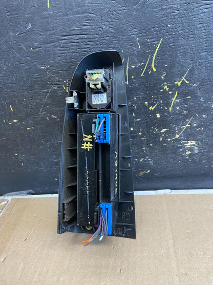 2000 to 2002 GMC Yukon Denali Front Door Power Window Master Switch AB19053