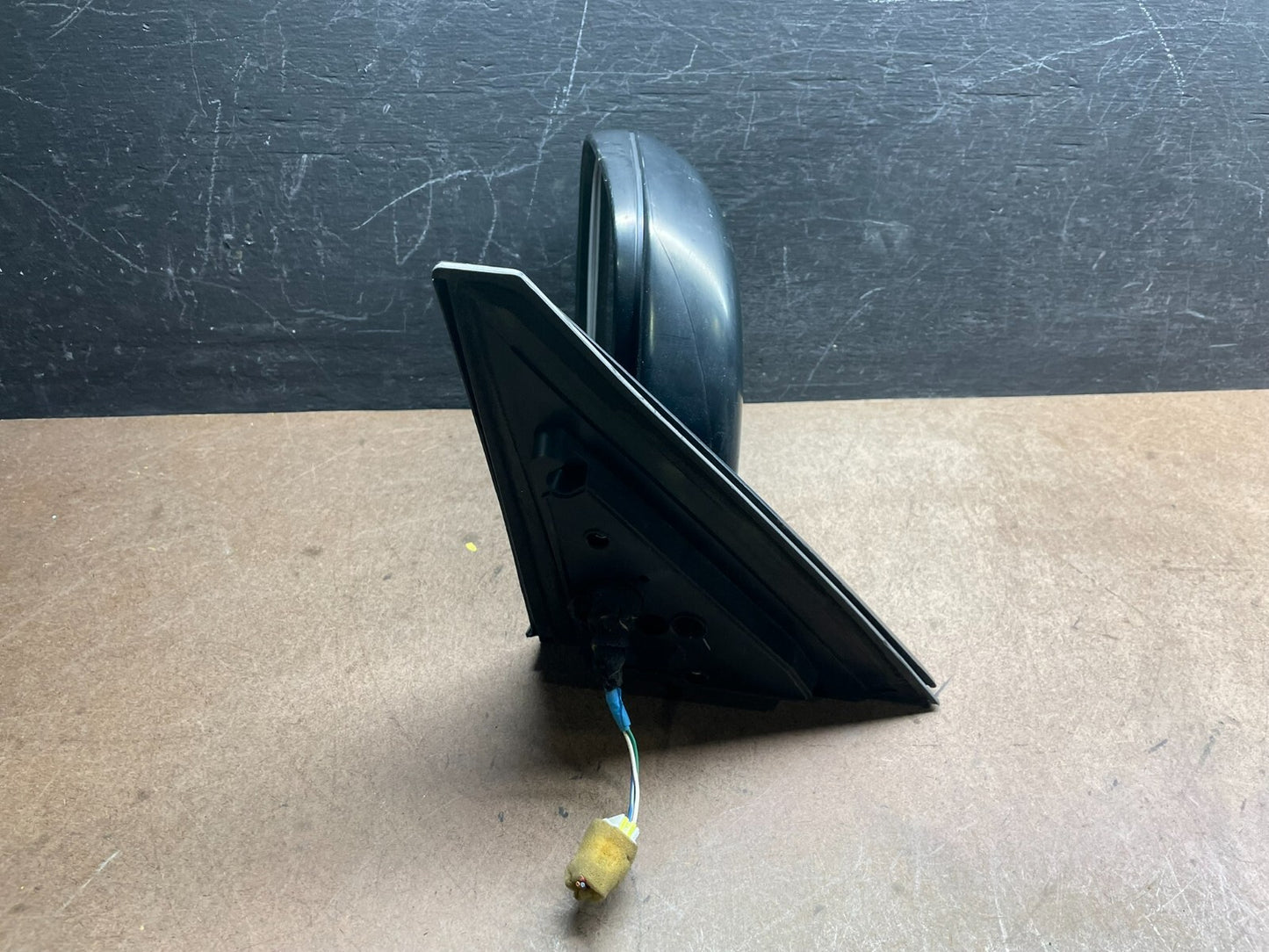 2003 to 2006 Mitsubishi Montero Left Driver LH View Door Mirror i6484 DG13