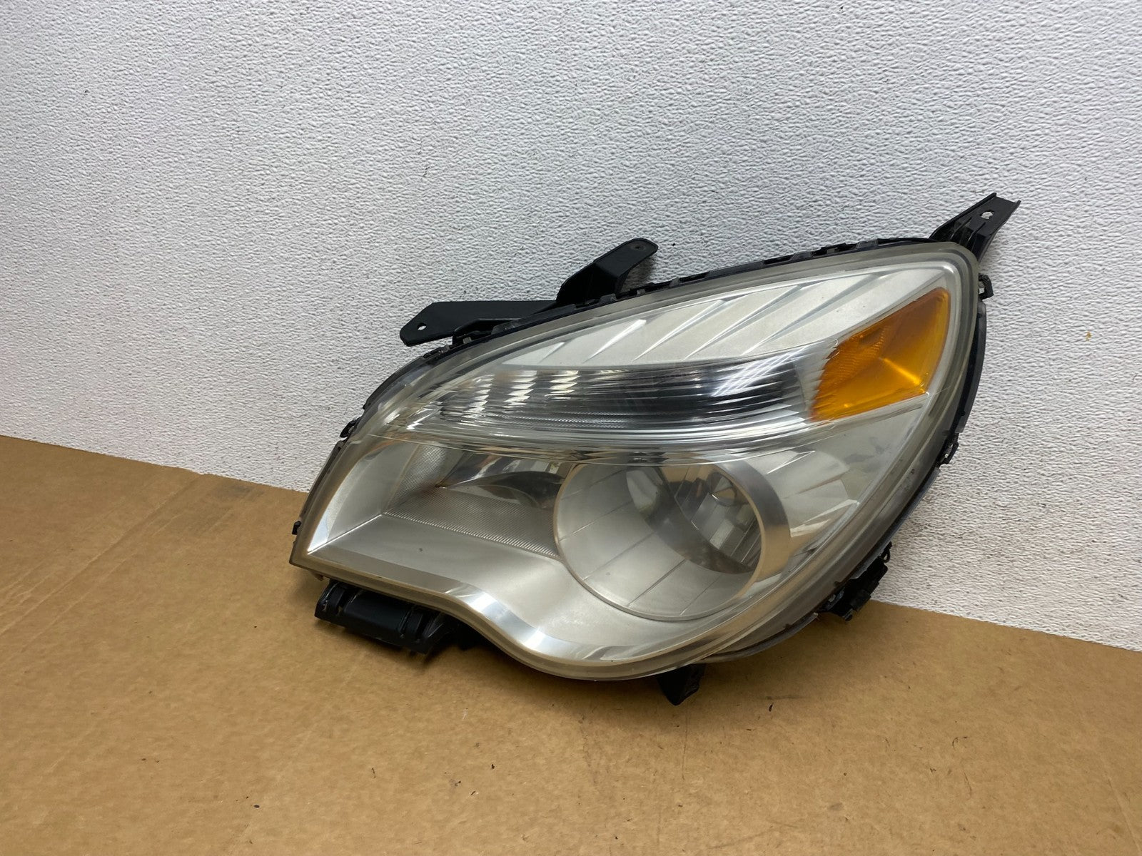 2010-2015 Chevrolet Equinox Halogen Headlight Left Driver LH Side AE3037 DW0