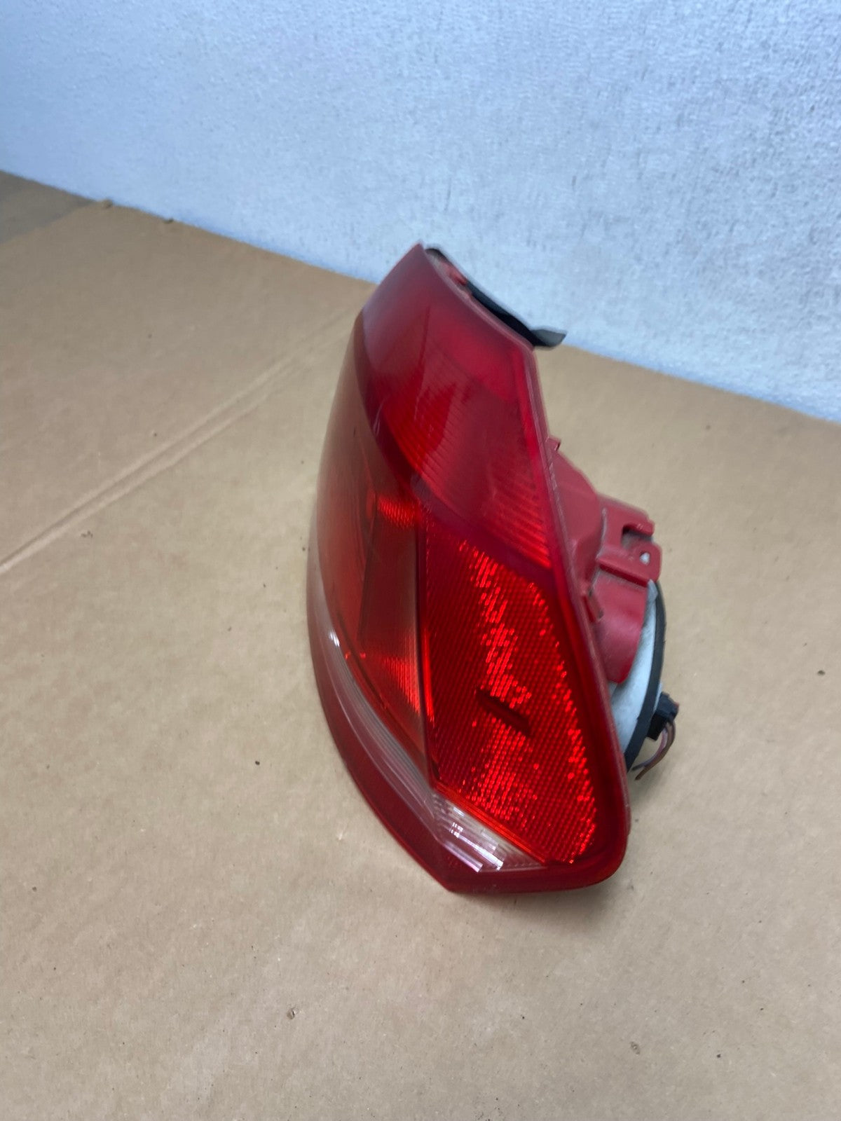 2012 to 2015 Volkswagen Passat Right Passenger Rh Side Tail light AD2548 LK1